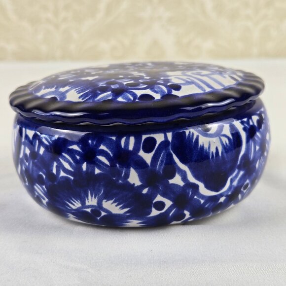 Blue White Trinket Box w/Lid Signed Castillo Hand Made in Mexico Glazed Pottery - Picture 11 of 12